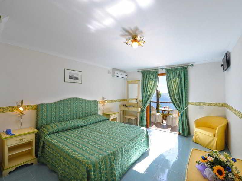 Hotel Torre Saracena Praiano Δωμάτιο φωτογραφία