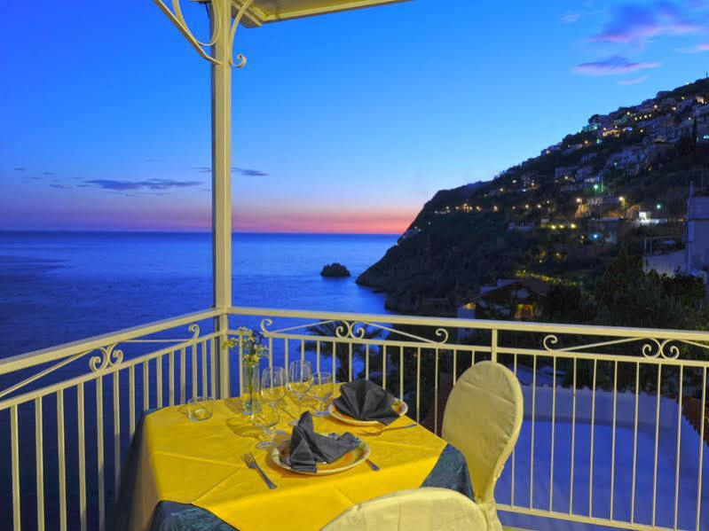 Hotel Torre Saracena Praiano Εξωτερικό φωτογραφία
